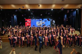 Sağlık Bilimleri Fakültemiz Mezuniyet Törenleri Gerçekleştirildi