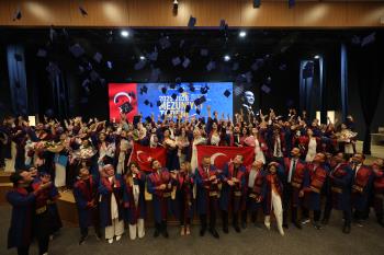 2025-2026 Akademik Yılı Ana Mezuniyet Törenimizde Diplomalar Sahiplerini Buldu: Ömer Seyfettin Uygulamalı Bilimler Fakültesi Öğrencilerimiz Mezuniyet Coşkusunu Yaşadı