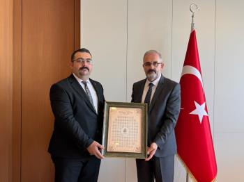 Ülkü Ocakları Bandırma İlçe Başkanından Rektörümüze Nezaket Ziyareti